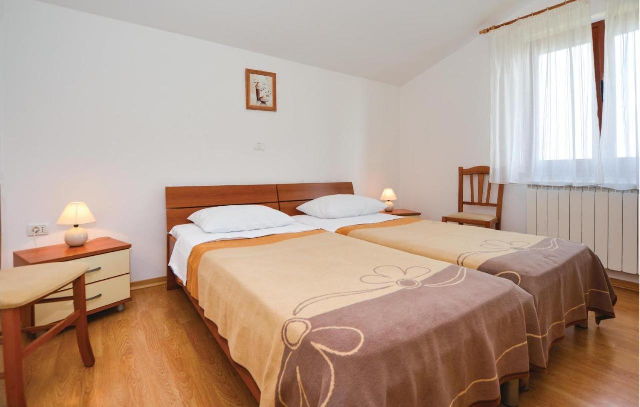 2 Bedroom Amazing Apartment In בפורטורוז מראה חיצוני תמונה